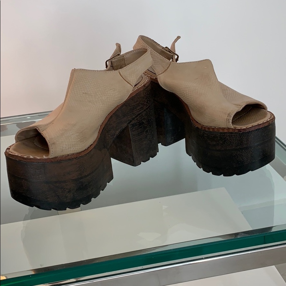 Platform Sandals Snake Print - Picture 2 of 3